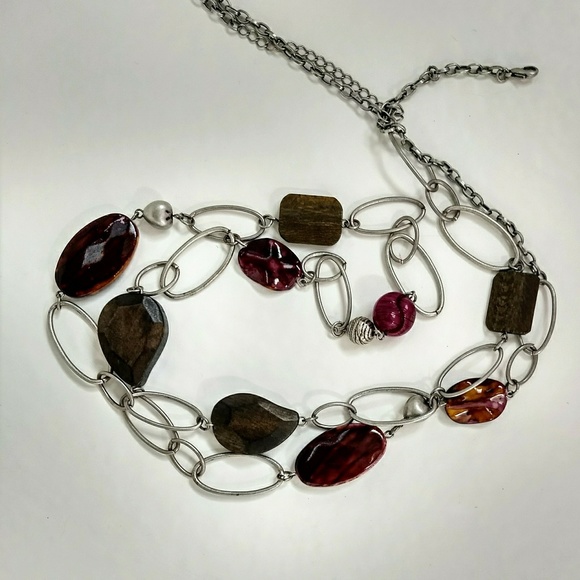 *5/$25 sale* wood, metal, & resin necklace - Picture 1 of 3
